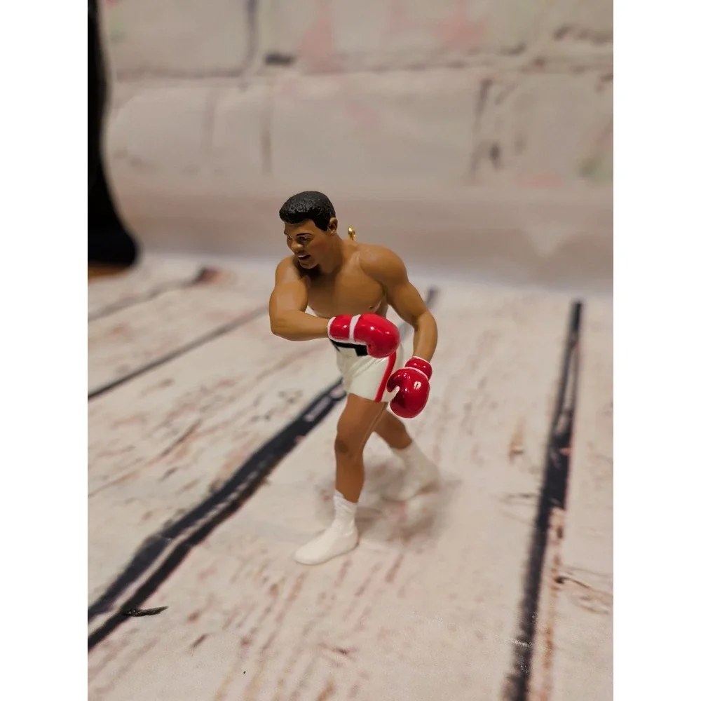 RARE MUHAMMAD ALI 1999 HALLMARK ORNAMENT PROFESSIONAL BOXING‎